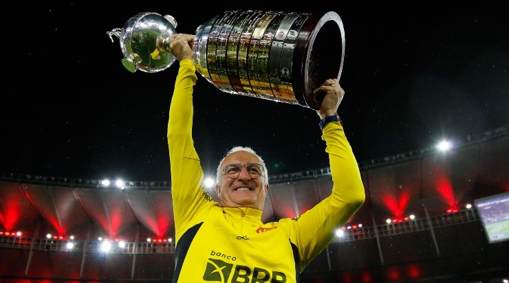 Fotos: Gilvan de Souza/Flamengo - Dorival está próximo de assinar a renovação.