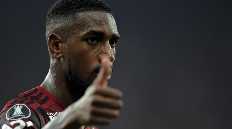 Foto: Thiago Ribeiro/AGIF - Gerson já aprovou o retorno ao Flamengo.