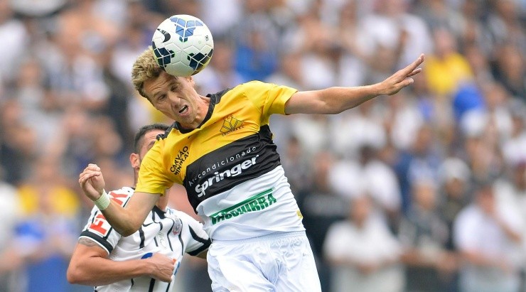 Foto: Mauro Horita/AGIF - Róger Guedes surgiu para o futebol nesse time. 