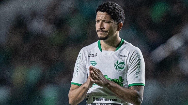 Foto: Heber Gomes/AGIF - Foram apenas três vitórias na competição. 