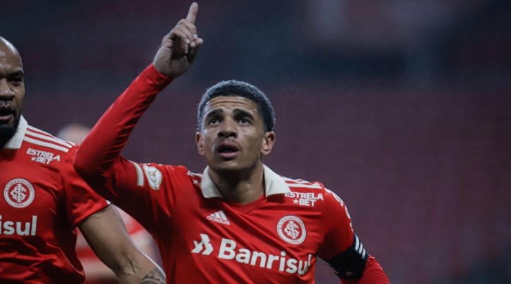 Foto: Maxi Franzoi/AGIF - O meia-atacante entrou na mira do Cruzeiro para 2023