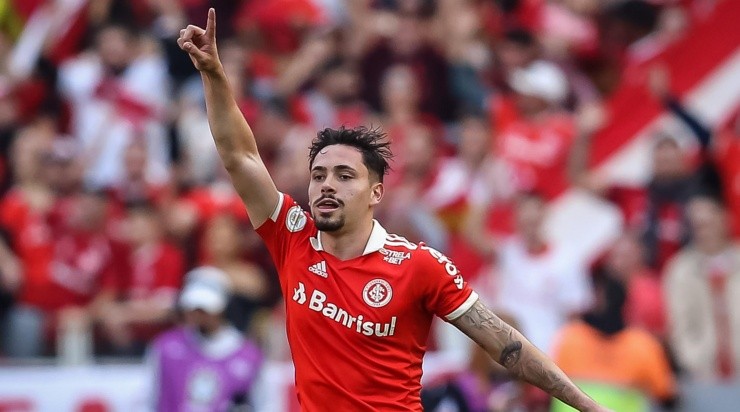 Foto: Pedro H. Tesch/AGIF - Bragantino fez proposta por Maurício