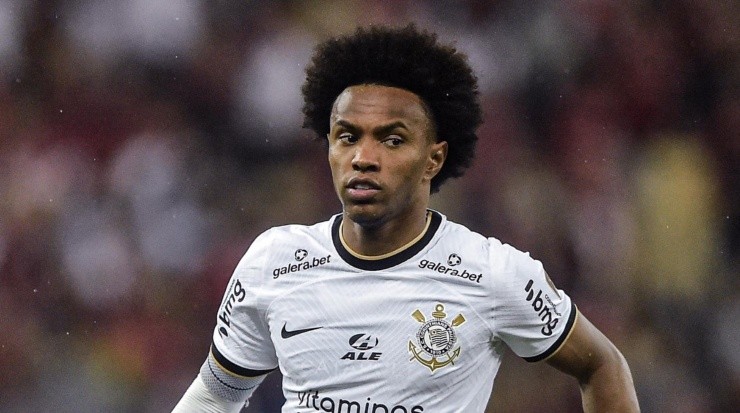 Foto: Thiago Ribeiro/AGIF - Willian saiu pela porta dos fundos.