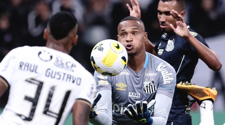 Ettore Chiereguini/AGIF - John no Santos. 