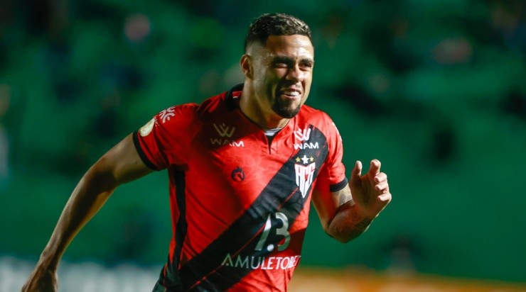 Foto: Luiz Erbes/AGIF - Cruzeiro e São Paulo fizeram propostas por Wellington Rato