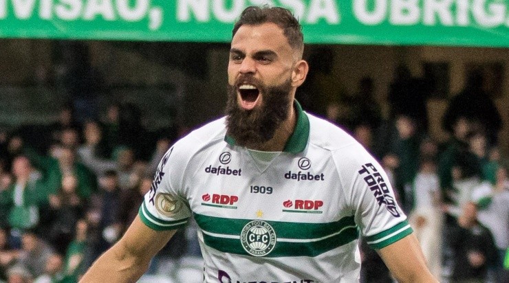 Foto: Robson Mafra/AGIF - Chancellor foi poupado por alguns torcedores