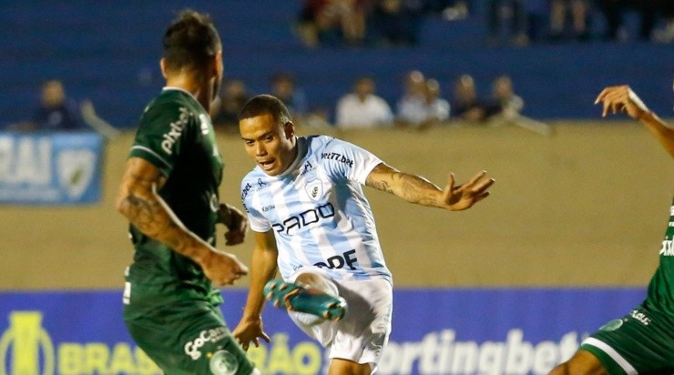 Foto: Ricardo Chicarelli/AGIF - Mandaca jogou a Série B pelo Londrina.