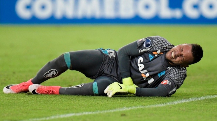 Foto: Thiago Ribeiro/AGIF - Flamengo não quis renovar com Diego Alves.