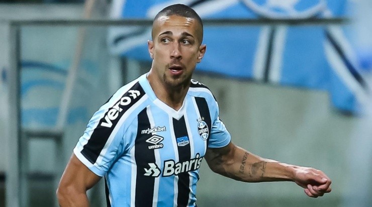 Foto: Pedro H. Tesch/AGIF - Nicolas foi oferecido ao Corinthians.