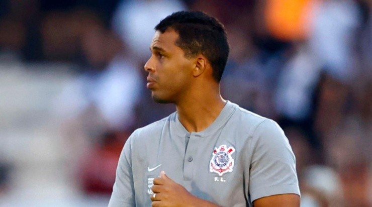 Foto: Thiago Calil/AGIF - Treinador vai assumir a vaga deixada por Vítor Pereira.