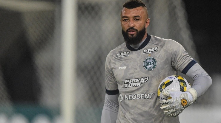 Foto: Thiago Ribeiro/AGIF - Muralha: goleiro perdeu espaço com chegada de novo reforço