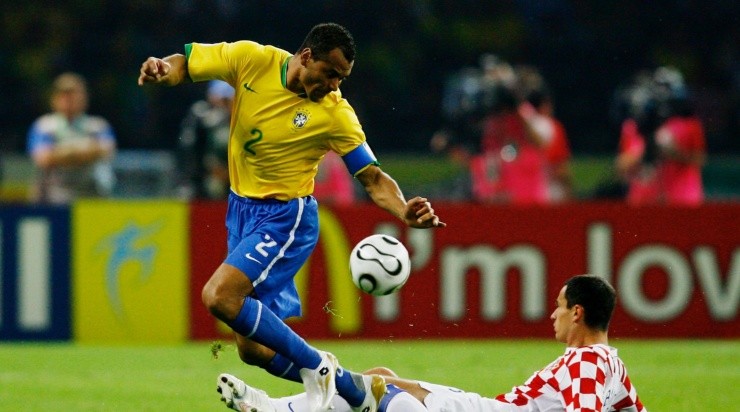 Foto: Shaun Botterill /Getty Images - Cafu disputou três finais de Copa do Mundo seguidas.