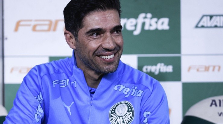 Foto interna: Foto: Ettore Chiereguini/AGIF - Torcedores disseram que Messi e Lewandowski se inspiraram em Abel Ferreira