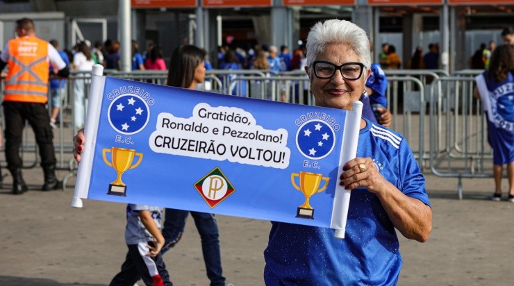 Foto: Gilson Junio/AGIF - Torcida compareceu em peso ao Mineirão em 2022.