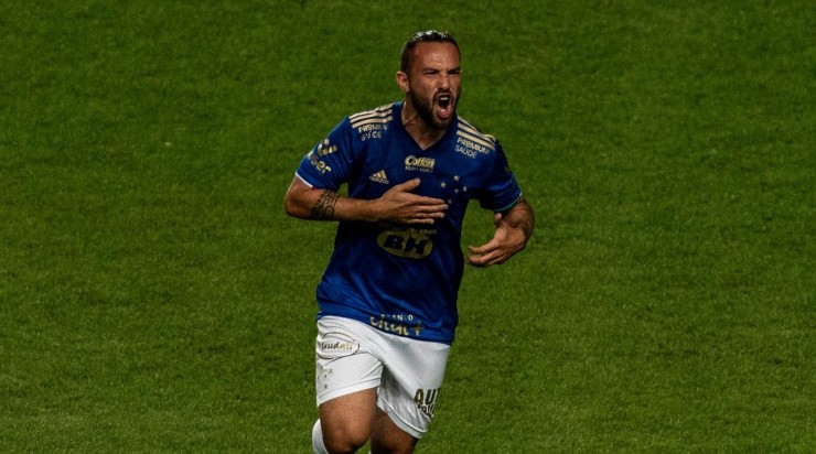 Foto: Alessandra Torres/AGIF - Giovanni teve um bom momento no Cruzeiro.