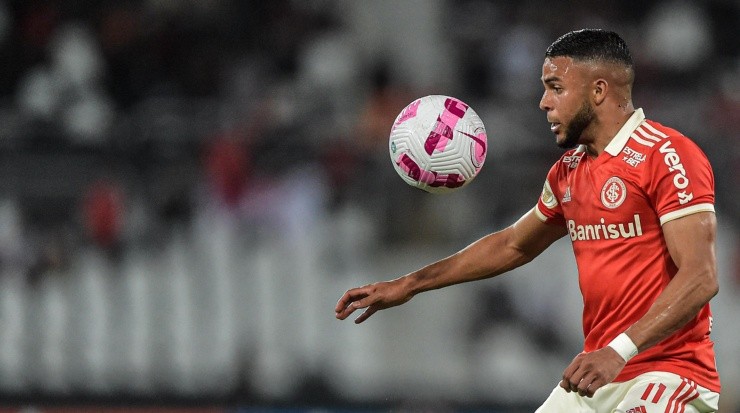 Foto: Thiago Ribeiro/AGIF - Wanderson: atacante será comprado pelo Inter