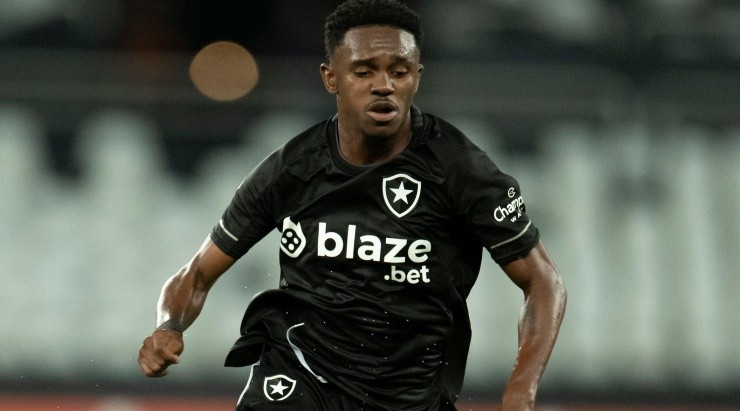 Foto: Jorge Rodrigues/AGIF - Jeffinho: jovem foi destaque em jogo-treino