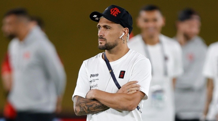 (Photo by Buda Mendes/Getty Images) - Eliminação precoce do Uruguai faz diminuir as chances de propostas chegando por Arrascaeta. (Photo by Buda Mendes/Getty Images) - Eliminação precoce do Uruguai faz diminuir as chances de propostas chegando por Arrascaeta.