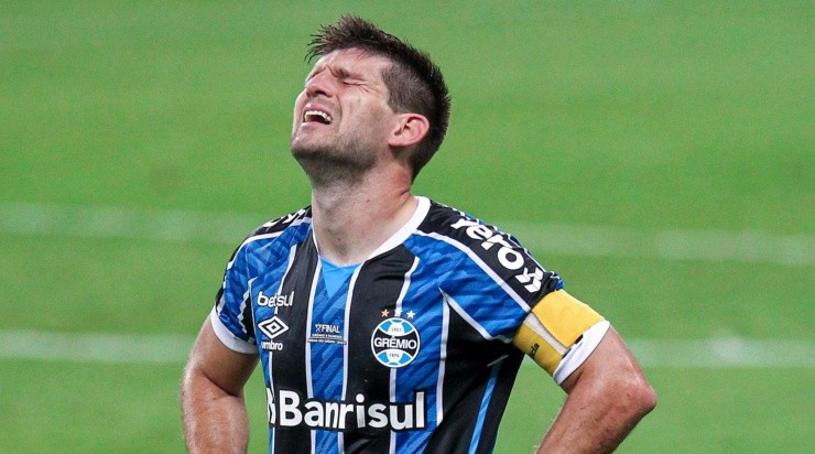 Foto: Fernando Alves/AGIF- Kannemann colecionou problemas físicos em 2022. Foto: Fernando Alves/AGIF- Kannemann colecionou problemas físicos em 2022.