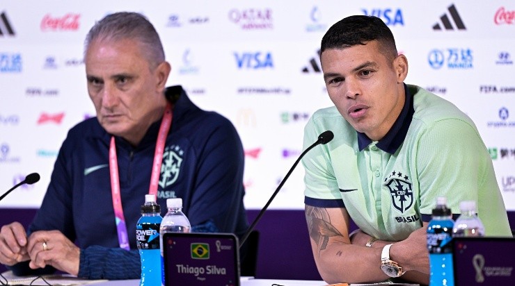 Foto: Pedro Vilela/Getty Images - Tite e Thiago Silva atenderam os jornalistas neste domingo (4). Foto: Pedro Vilela/Getty Images - Tite e Thiago Silva atenderam os jornalistas neste domingo (4).