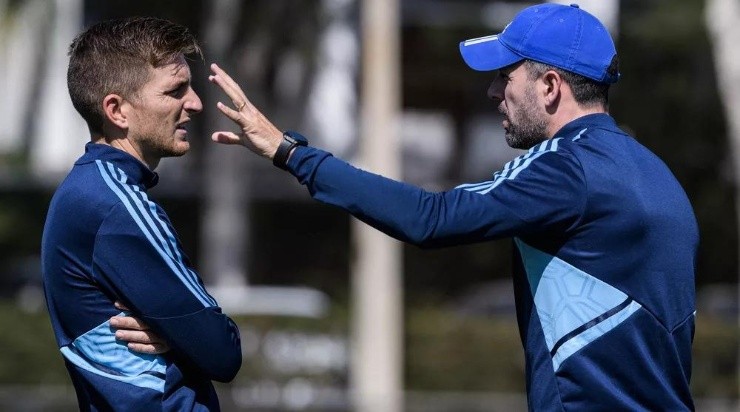 Foto: Gustavo Aleixo/Cruzeiro/Divulgação - Varini e Pezzolano: dupla observa reforços no mercado Foto: Gustavo Aleixo/Cruzeiro/Divulgação - Varini e Pezzolano: dupla observa reforços no mercado