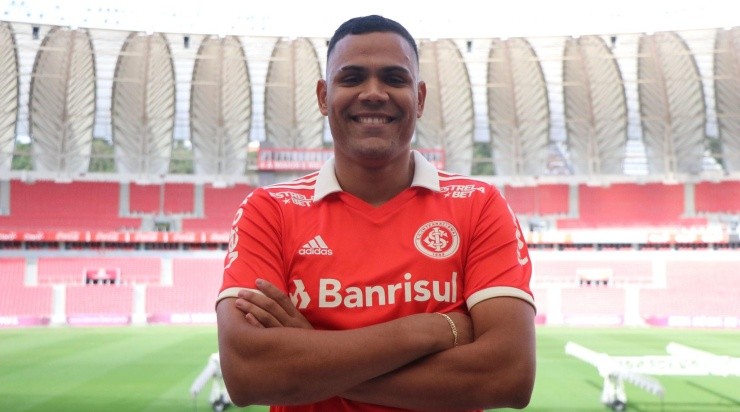 Foto: Ricardo Duarte/Internacional/Divulgação - Mikael: atacante é aposta do presidente colorada para 2023