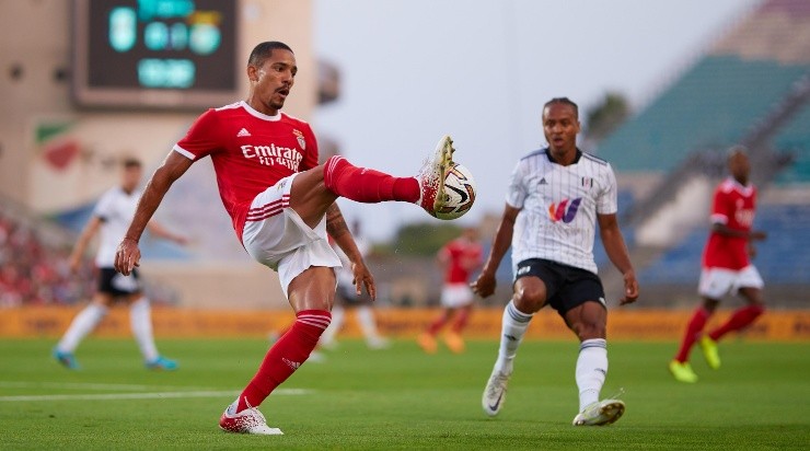 (Photo by Fran Santiago/Getty Images) - Gilberto é aprovado até pelos gremistas.