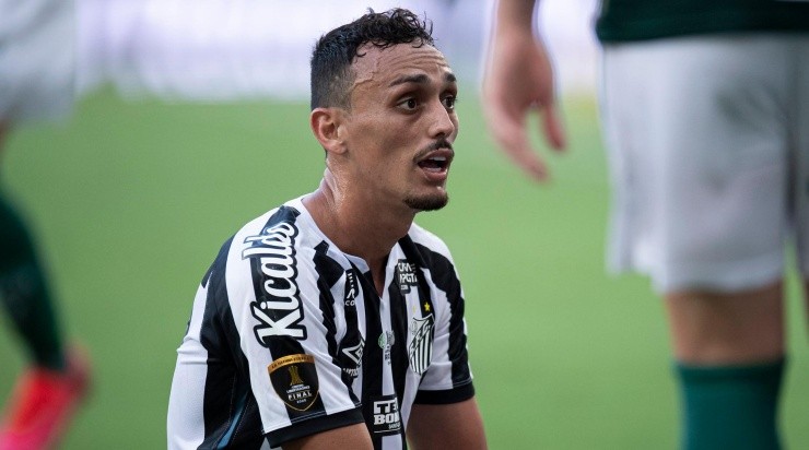 Jorge Rodrigues/AGIF - Pituca pelo Santos.