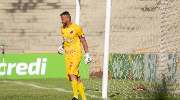 Foto: Aldo Carvalho/AGIF - Fernando Henrique defendeu o Oeste nesta temporada