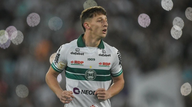 Foto: Thiago Ribeiro/AGIF - Matías Galarza não continua no Coritiba em 2023