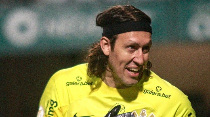 Foto: Gabriel Machado/AGIF - Patrocinadora estampava a marca perto dos ombros na camisa. Foto: Gabriel Machado/AGIF - Patrocinadora estampava a marca perto dos ombros na camisa.