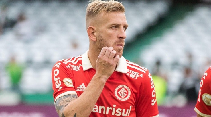 Foto: Robson Mafra/AGIF - Pedro Henrique: atacante tem futuro incerto no Inter Foto: Robson Mafra/AGIF - Pedro Henrique: atacante tem futuro incerto no Inter