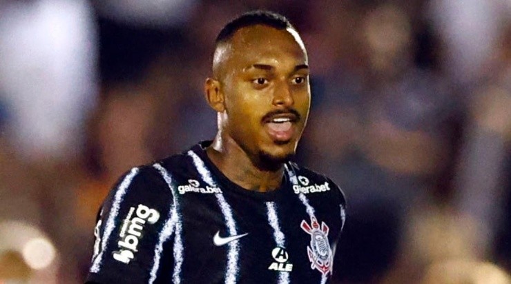 Foto: Thiago Calil/AGIF - Raul Gustavo deve jogar no Cruzeiro em 2023.