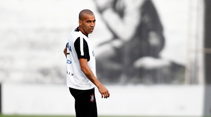 Foto: Daniel Vorley/AGIF - Sheik atuou por alguns anos no Timão.