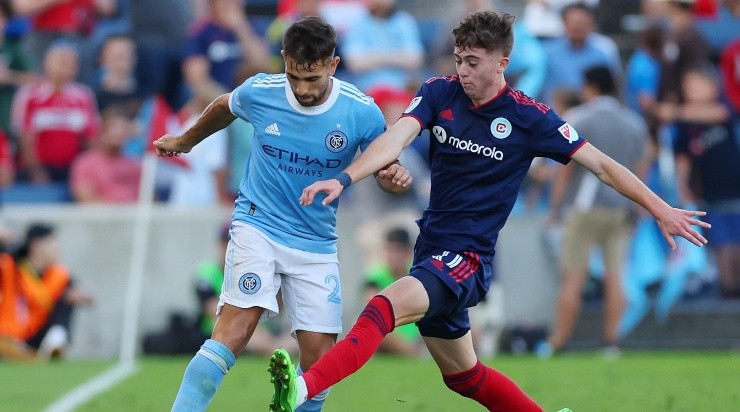 Foto: Michael Reaves/Getty Images - Acevedo em ação na Major League Soccer.