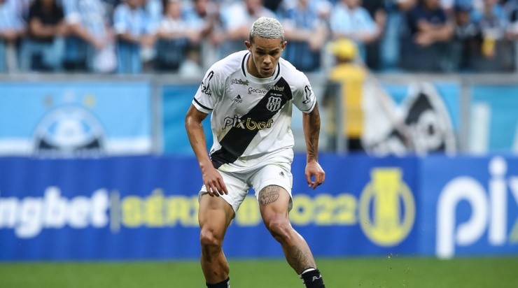 Pedro H. Tesch/AGIF - Wallisson pela Ponte. 