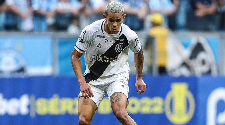 Pedro H. Tesch/AGIF - Wallisson pela Ponte.