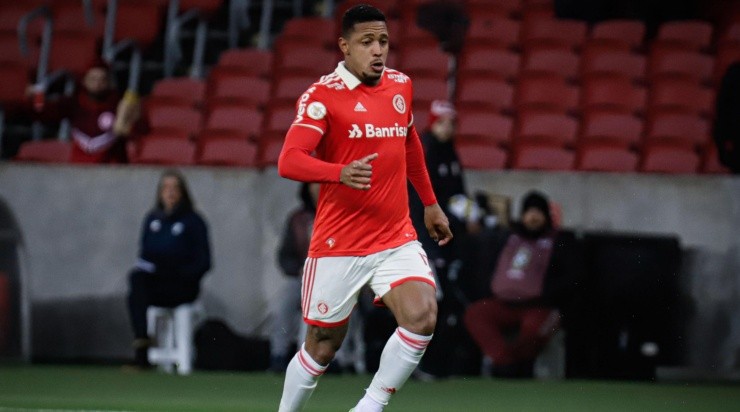 Foto: Maxi Franzoi/AGIF - David: atacante pode deixar o Colorado em breve