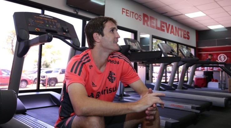 Foto: Ricardo Duarte/Internacional/Divulgação - O defensor já vem treinando com os novos companheiros