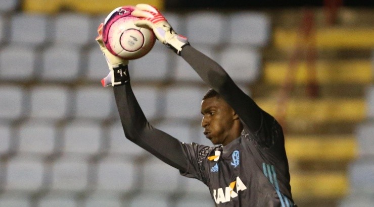 Foto: Marcello Zambrana/AGIF - Hugo recebeu muitos contatos na Europa.