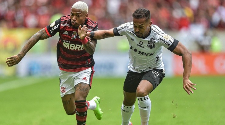 Foto: Thiago Ribeiro/AGIF - Bruno em ação em partida contra o Flamengo.