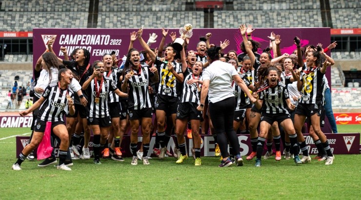 Foto: Alessandra Torres/AGIF - Atlético-MG também vem investindo no futebol feminino.