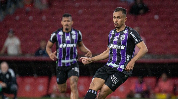 Foto: Maxi Franzoi/AGIF - Lima em ação contra o Internacional.