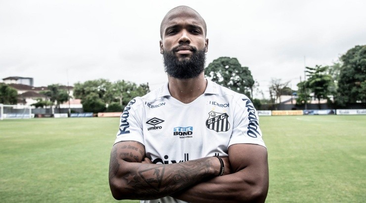 Foto: Ivan Storti/Santos FC/Divulgação - O zagueiro está confiante para superar a desconfiança da torcida Foto: Ivan Storti/Santos FC/Divulgação - O zagueiro está confiante para superar a desconfiança da torcida