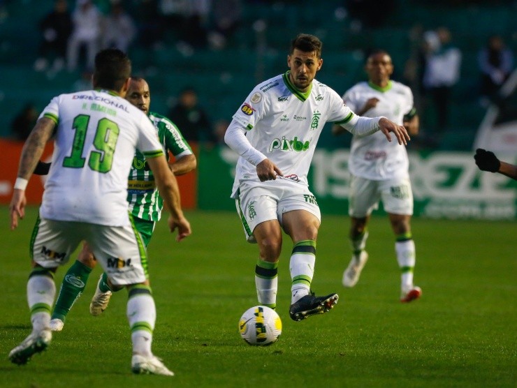 Luiz Erbes/AGIF – Danilo Avelar atuando pelo América-MG em 2022