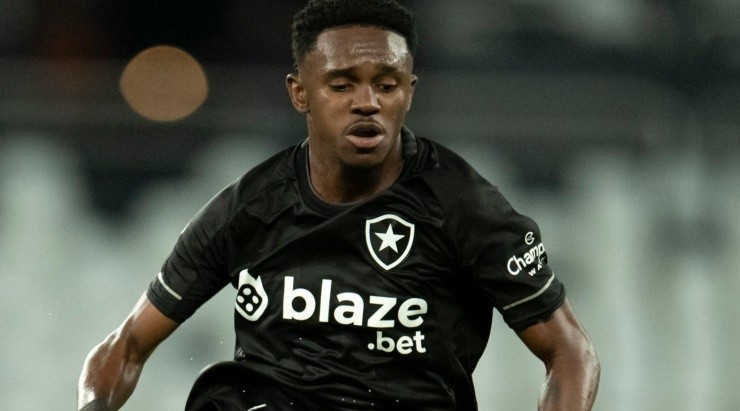 Jorge Rodrigues/AGIF - Jeffinho, atacante do Botafogo. 