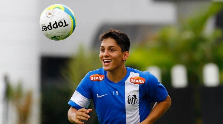 Foto: Ricardo Saibun/AGIF - Lucas Otávio largou o futebol em 2020.