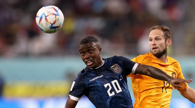 (Photo by Michael Steele/Getty Images) - Méndez esteve no Catar jogando pelo Equador.