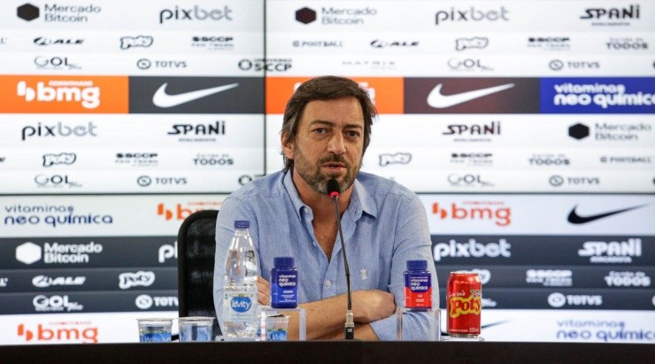 Foto: Rodrigo Coca/Agência Corinthians/Divulgação - Duílio Monteiro: presidente está atento ao mercado da bola