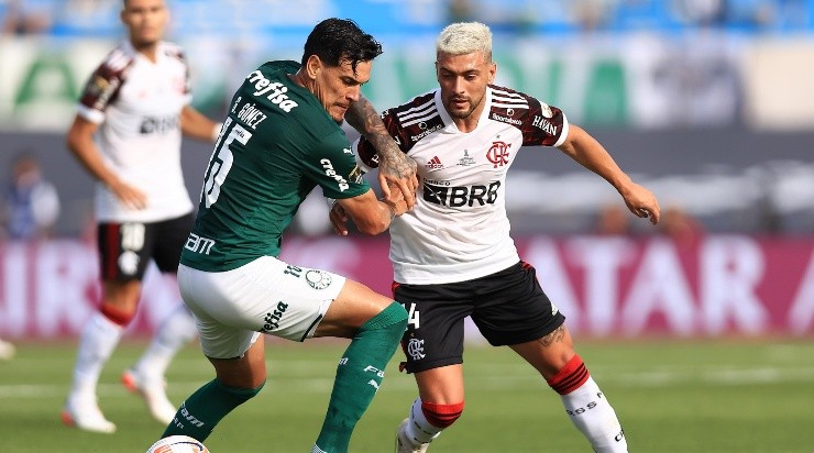 Foto: Buda Mendes/Getty Images - Palmeiras derrotou o Flamengo na decisão de 2021, em Montevidéu.
